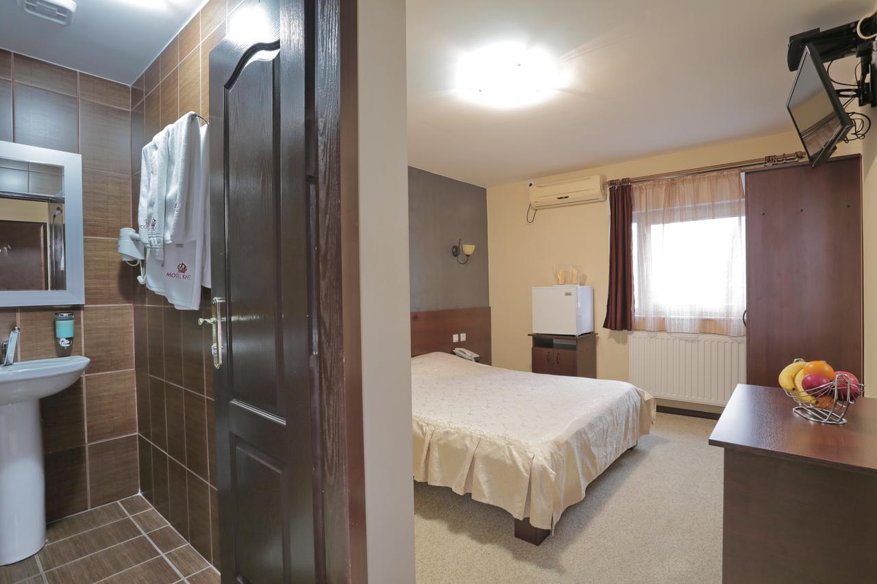 Prenociste Knez Motel Sombor Bagian luar foto
