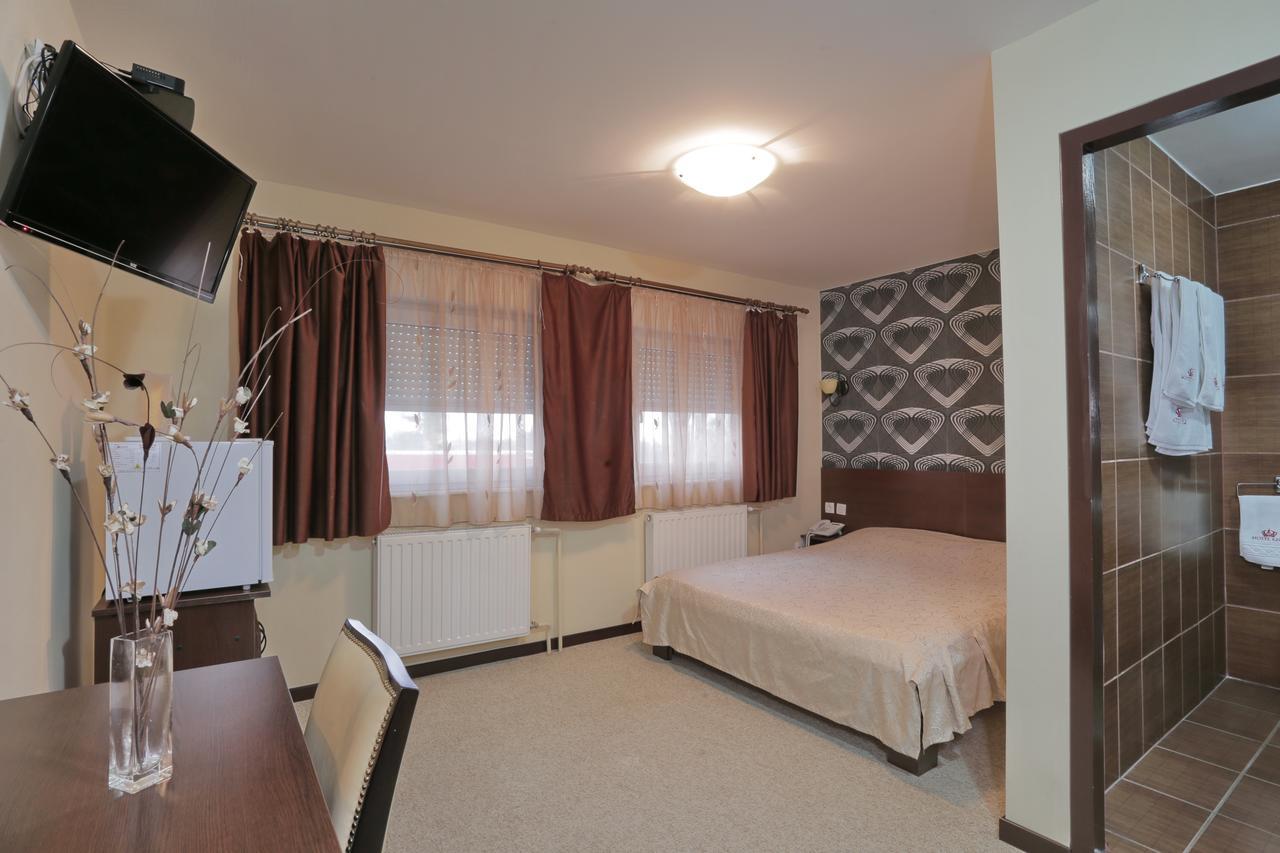 Prenociste Knez Motel Sombor Bagian luar foto